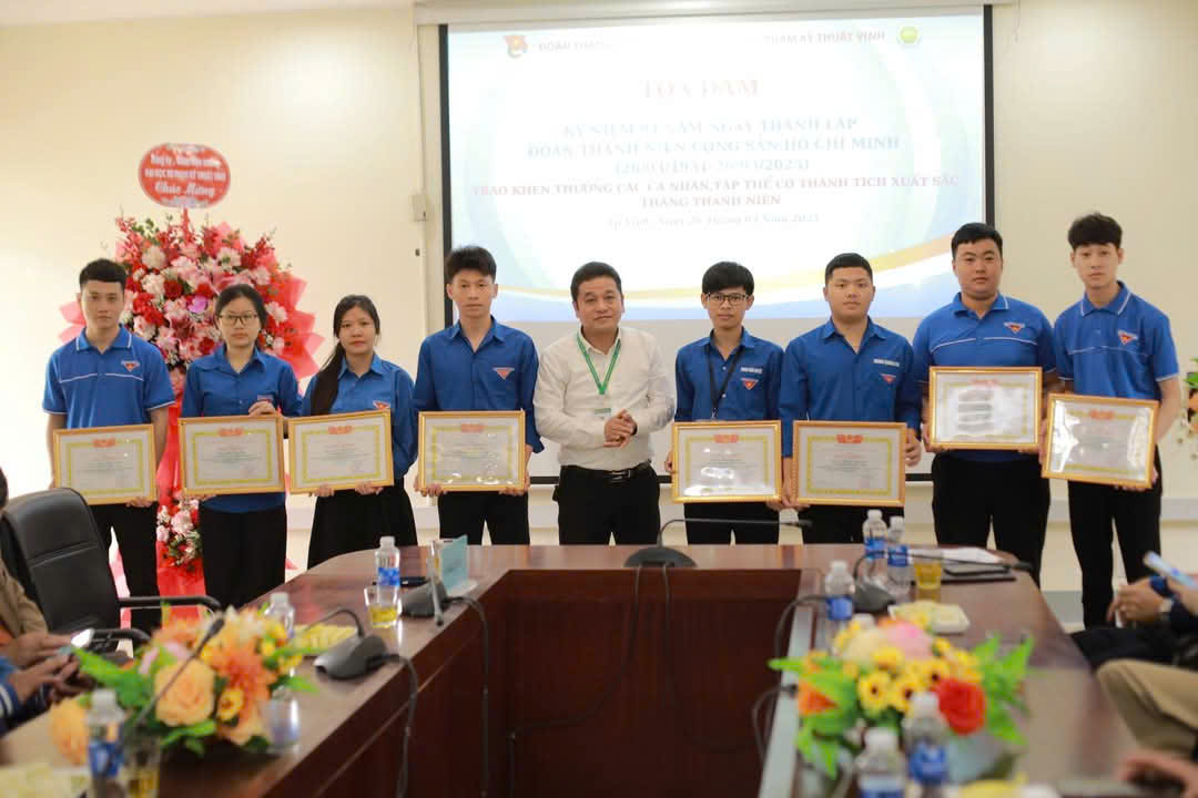 Toạ đàm Kỷ niệm 94 năm ngày thành lập Đoàn thanh niên cộng sản Hồ Chí Minh